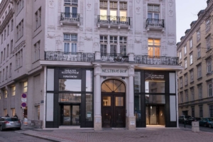 THEATER NESTROYHOF HAMAKOM THEATER NESTROYHOF HAMAKOM